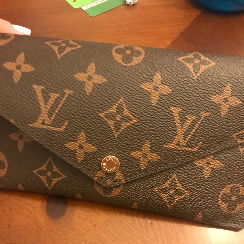Vuitton Jeanne Wallet
